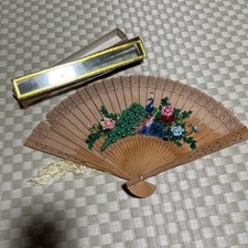 Chinese crafts, openwork, sandalwood, fan, fragrant wood, box with window,