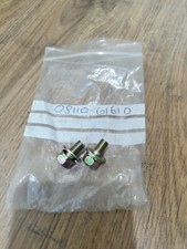 2x Genuine Nissan Vanette Bolts New 0811061610
