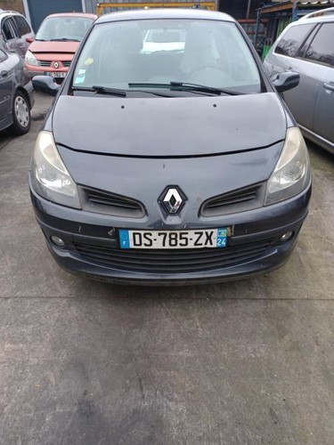 Autorradio original RENAULT CLIO 3 PHASE 1 8200607915 - Imagen 7 de 12