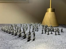 Accurate Figures 1:72 - 64 French Imperial Guard Excellent Condition.