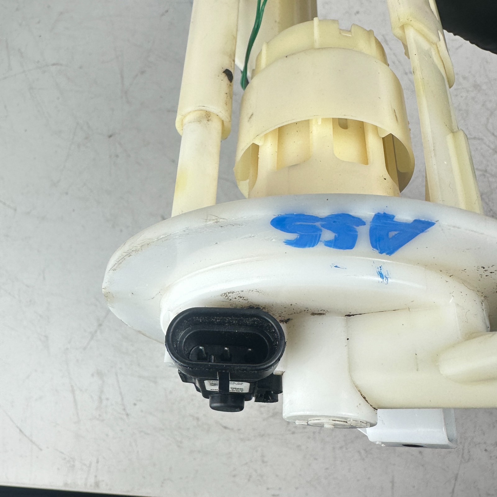 05-13 CHEVROLET CORVETTE CADILLAC XLR RIGHT FUEL PUMP MODULE ASSEMBLY TANK OEM