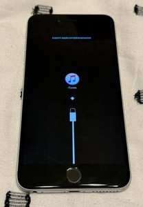 Apple iPhone 6 Plus Grau 16GB - Ersatzteile oder Reparaturen im Wiederherstellungsmodus Loop