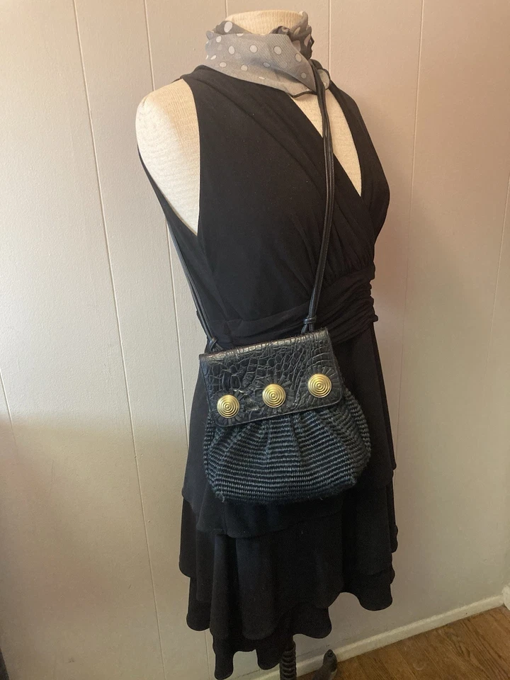 Braccialini BONWIT  TELLER  Brass Crochet Weave Crossbody Bag Blk Leather Italy - Image 2 of 4