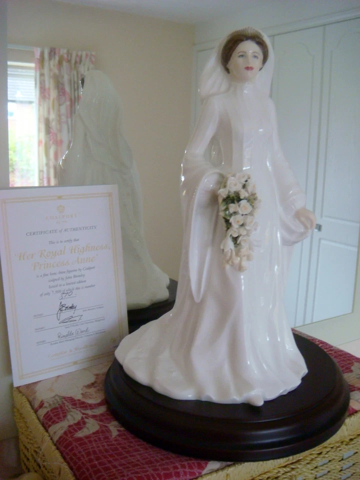 L/E COALPORT FIGURE-HRH PRINCESS ANNE, ROYAL BRIDE-C &W+PLINTH/CERTIFICATE - Image 2 of 4