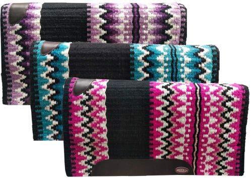 Sella per taglierina Showman 34" x 38" con design Navajo - Foto 1 di 5