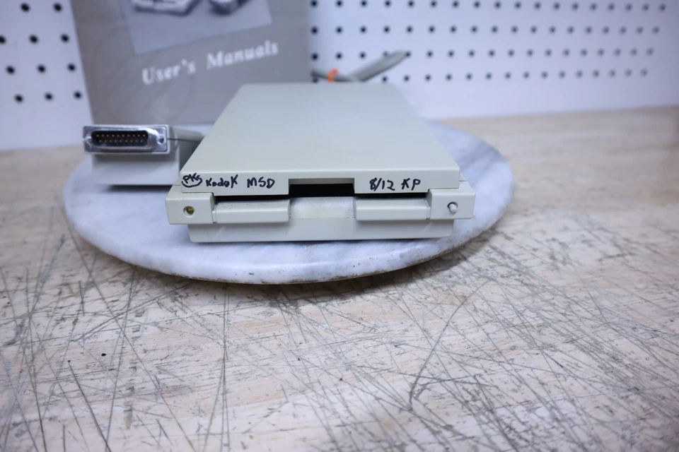 Nice USed Kennect Rapport Drive 2.4 FDHD Floppy Drive Controller & Manual - USA - Image 2 of 4