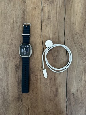 Apple Watch Ultra 2 49mm Titangehäuse mit Ocean Armband - Blau, Top Zustand