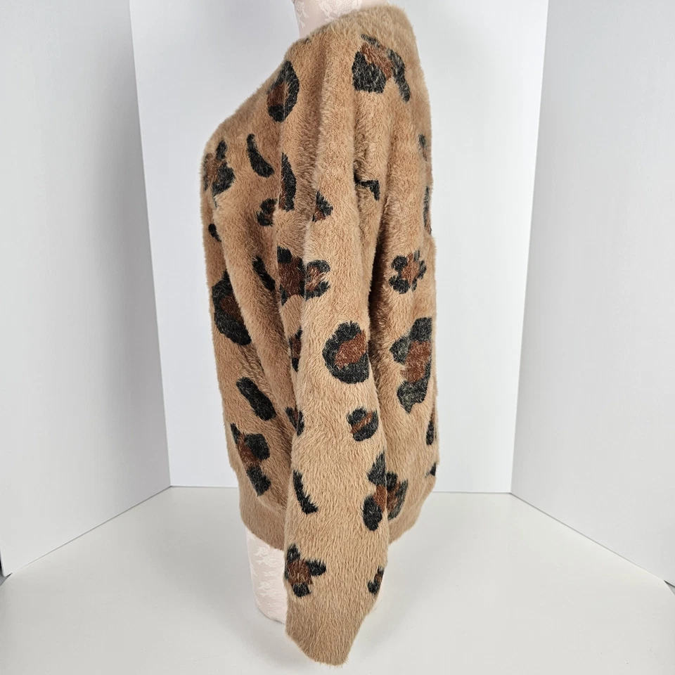 Simply Southern Women’s Fuzzy Brown Leopard Print Pullover Sweater Medium - Image 2 of 4