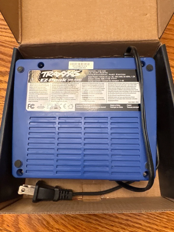 Traxxas 2970 EZ-Peak Plus NiMH/LiPo Fast Battery Charger w/ ID connector - Image 4 of 4