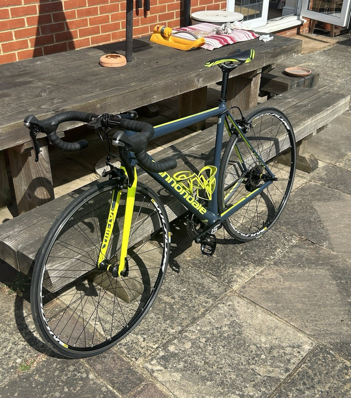 Cannondale CAAD Road Bike 52cm 700C Black/Yellow - Excellent Condition + Stand