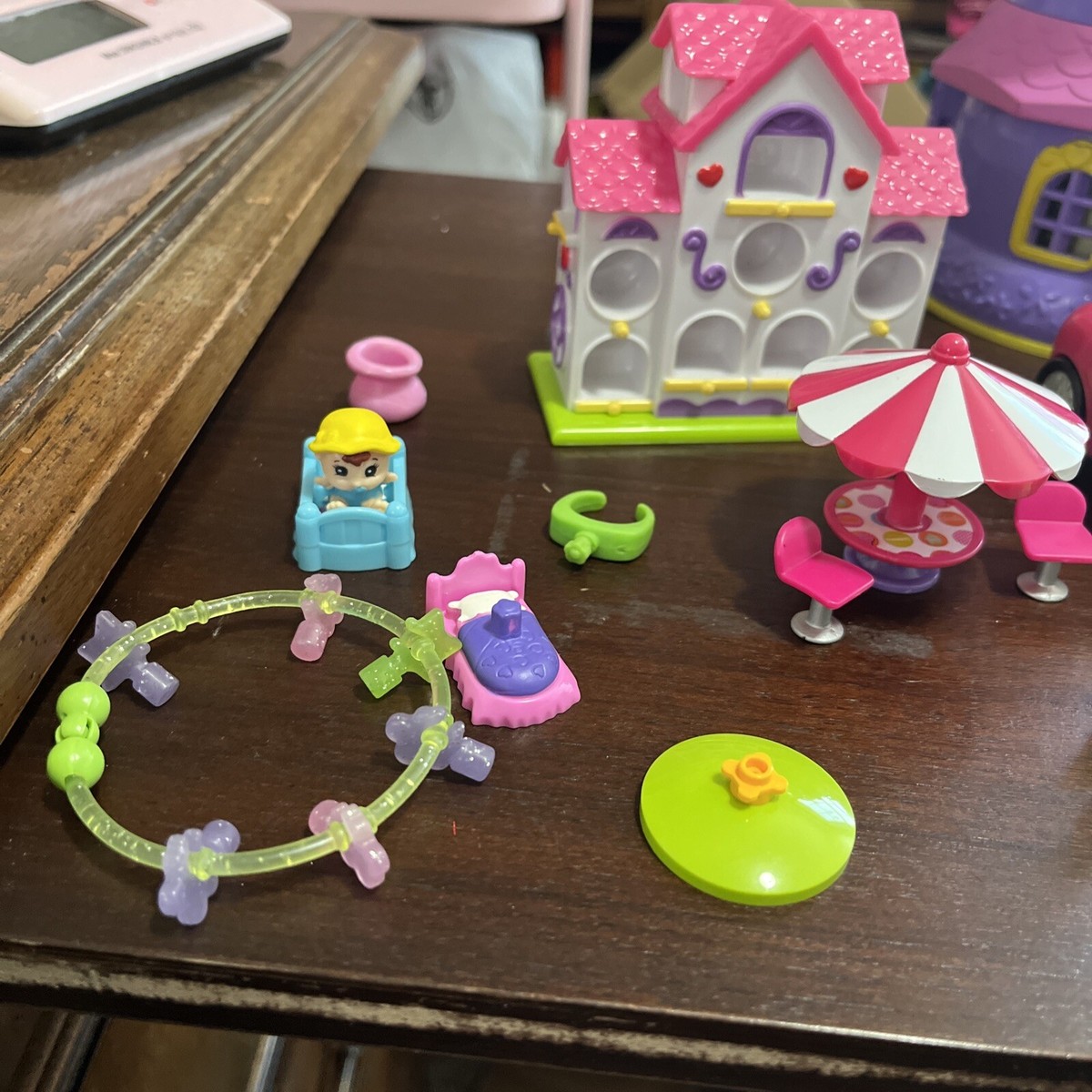 Squinkies Huge Lot Figures - Gum Ball Machine - Zinkies Birdhouse