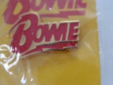 NEW SEALED 2020 Red Text 1" Bowie Pin Enamel Brooch Goldtone Tie Tac Pack Hat