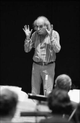 Leo Ferre conductor at the congress palace In Paris France L 1970s Old Photo 2