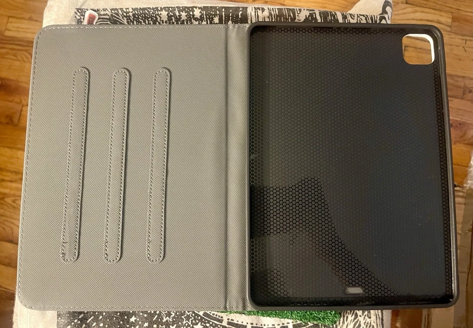 iPad Pro Air 11inch Tablet Case - Image 3 of 4