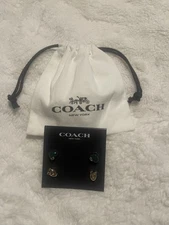 Coach Stud Earrings Set (2 Pairs) – Green Heart & Crystal Gold-Tone