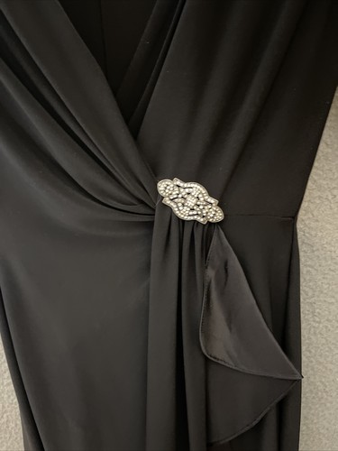 Lauren Ralph Lauren Size 2 Black Evening Long Sleeve Faux Wrap Dress w/Brooch - Picture 4 of 10