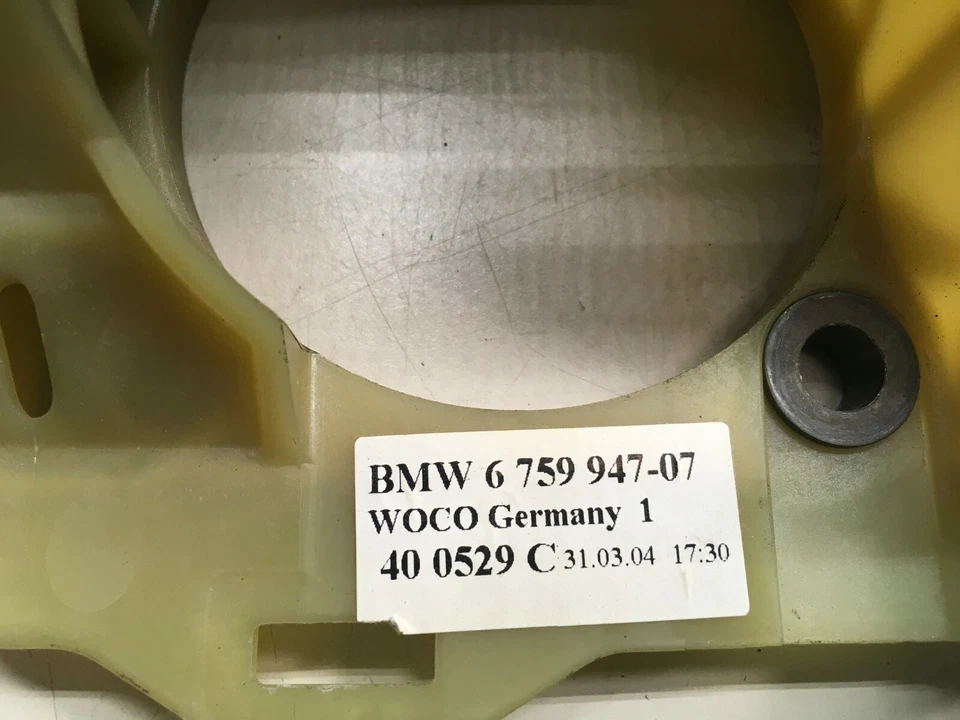 BMW 525i E60 2004 pedal de freno delantero del lado del conductor con soporte OEM+ Foto 2 de 4