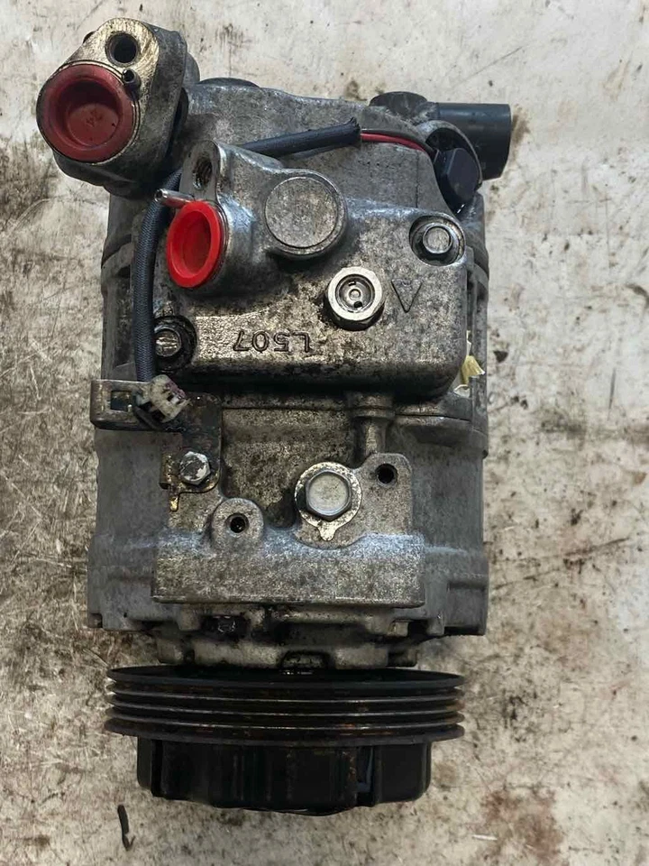 Compresor de aire acondicionado usado se adapta a: BMW 745I grado A 2003 Foto 2 de 4