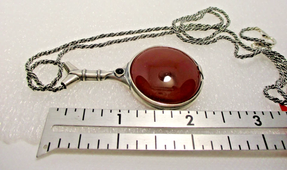 古董维多利亚纯银血石和红宝石吊坠,28 英寸纯银链 — 第 2/4 张图片