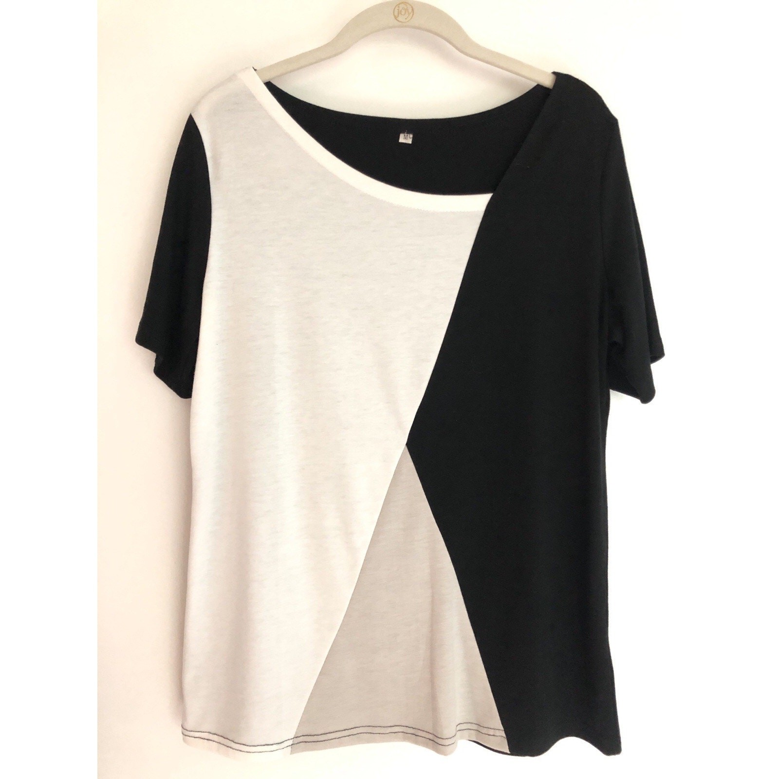 Colorblock Short Sleeve Top Size M Black White Khaki Asymmetrical Neckline ￼