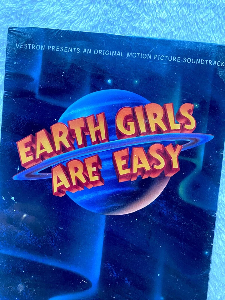 EARTH GIRLS ARE EASY SEALED LONGBOX CD MOVIE DEPECHE MODE JULIE BROWN B-52's BOX - Image 2 of 4
