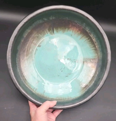 LG Vintage Black Glaxed Outside Turquoise Starburst Inside Pottery Round Bowl - Picture 8 of 18