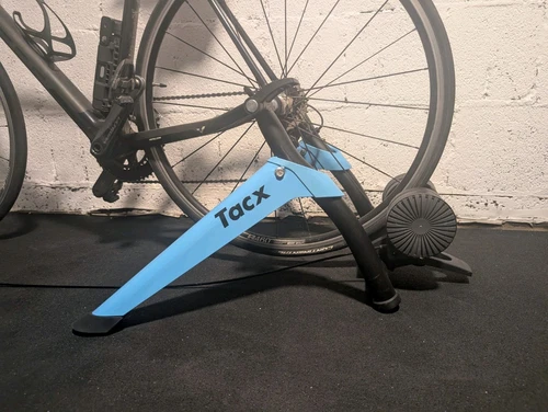 Tacx Boost Indoor-Trainer mit Magnetbremse