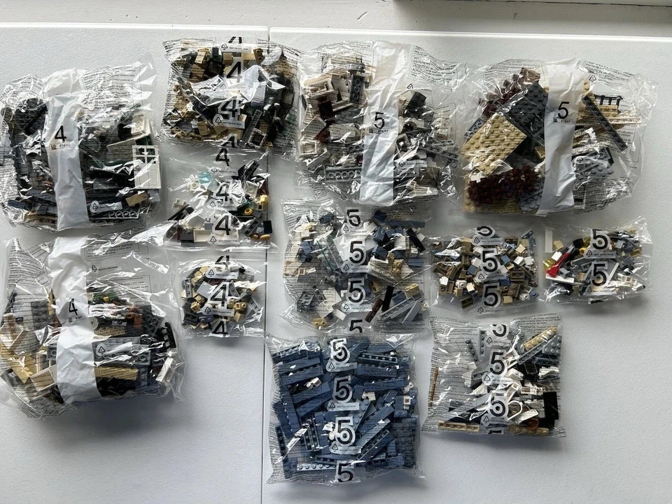 LEGO Assembly Square (10255) new/sealed bags, 100% complete, NO BOX - Image 2 of 3