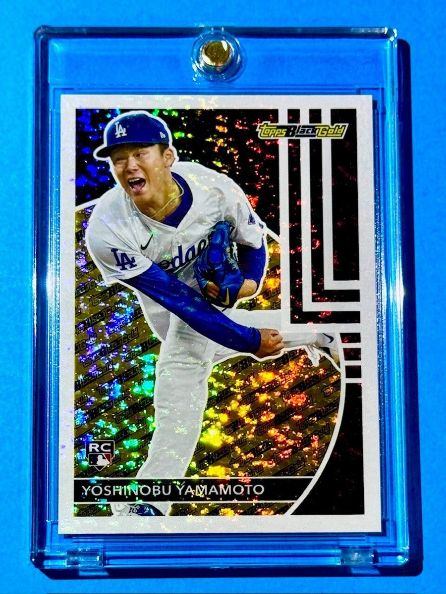 Yoshinobu Yamamoto RARE SHIMMER REFRACTOR ROOKIE TOPPS BLACK GOLD