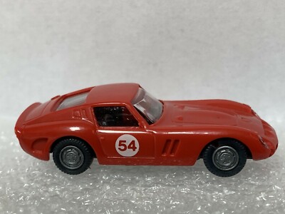 Praline Red Ferrari GTO With 54 Racing Numbers 1/87 Scale Vehicle