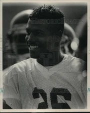 1987 Press Photo Football Players Bobby Humphrey at First Practice - abnx00233
