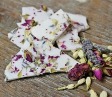 Bloom Bark natural Soy Wax Melts-  Amber noir and Japanese cherry bloosomscent. 