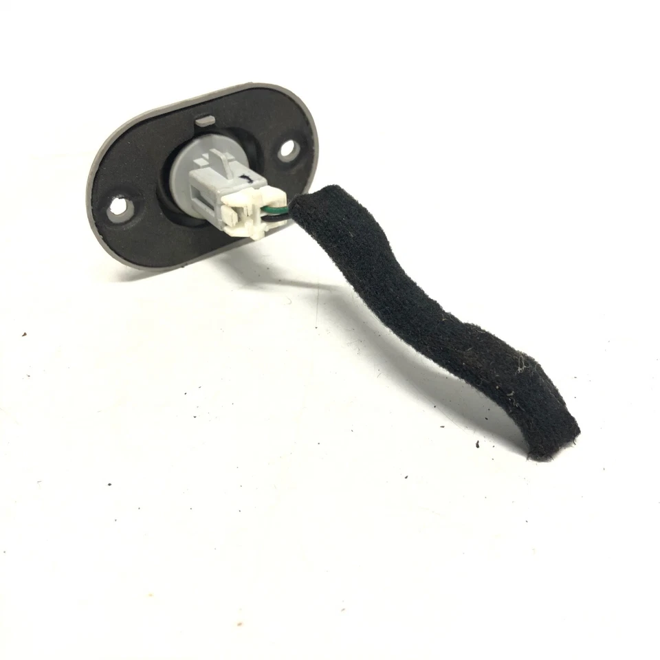 ⭐️ HYUNDAI ACCENT 1999-2005 GENUINE REAR NUMBER PLATE LIGHT & LOOM - Image 2 of 2