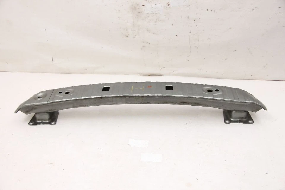 Parachoques trasero Volvo S40 II 31278028 01-2006 Foto 2 de 3