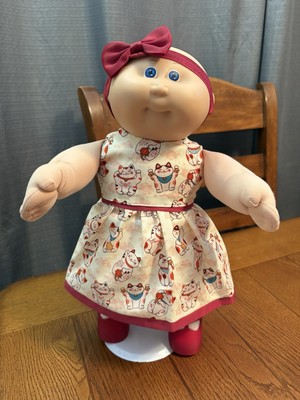 1980s Cabbage Patch Kid Preemie Baby Bald Blue Eyes Lucky Cat Dress Maneki Neko