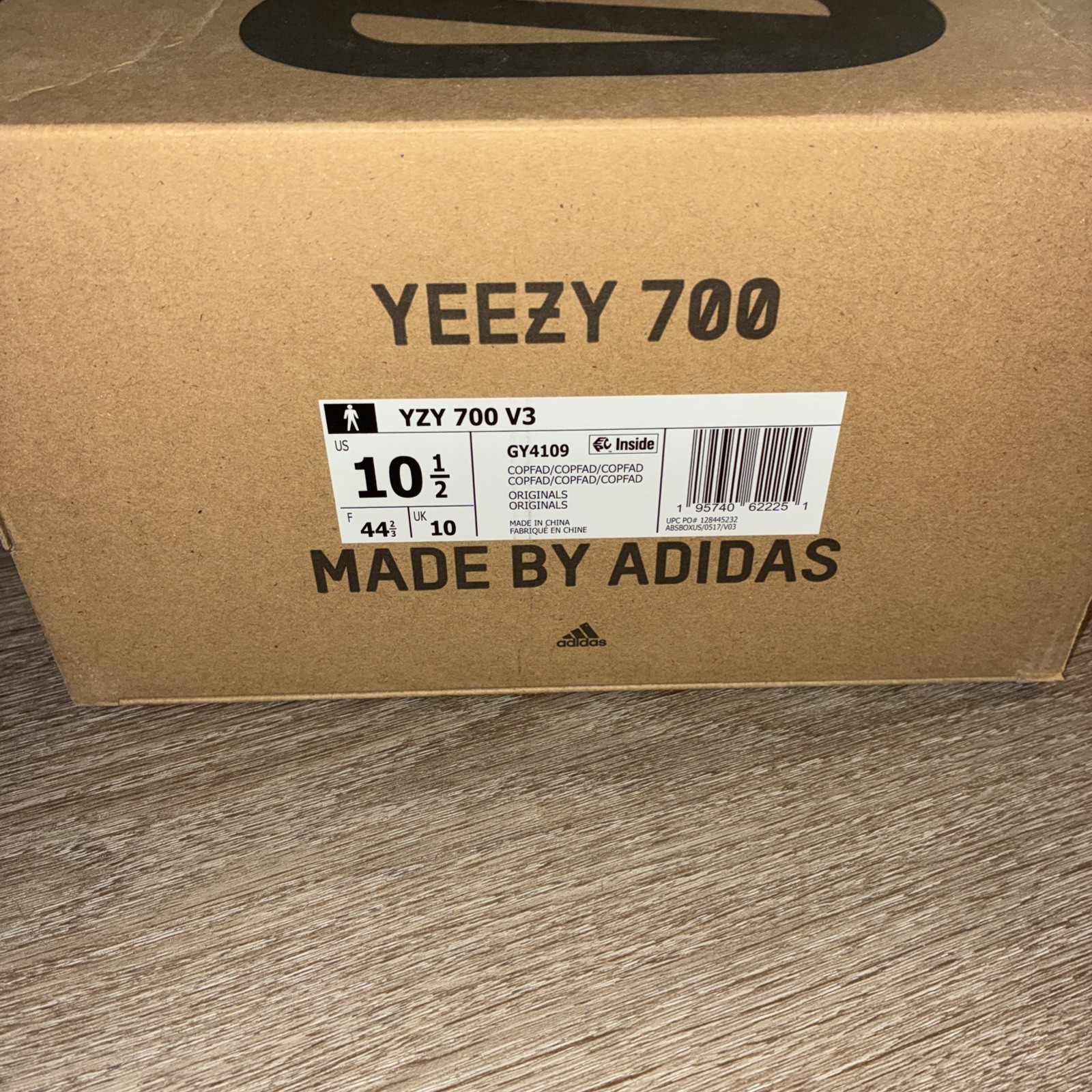 Yeezy Boost 700 V3 Copper Fade Men's Streetwear Brown/Orange/Grey, Size 10.5 US thumbnail 14