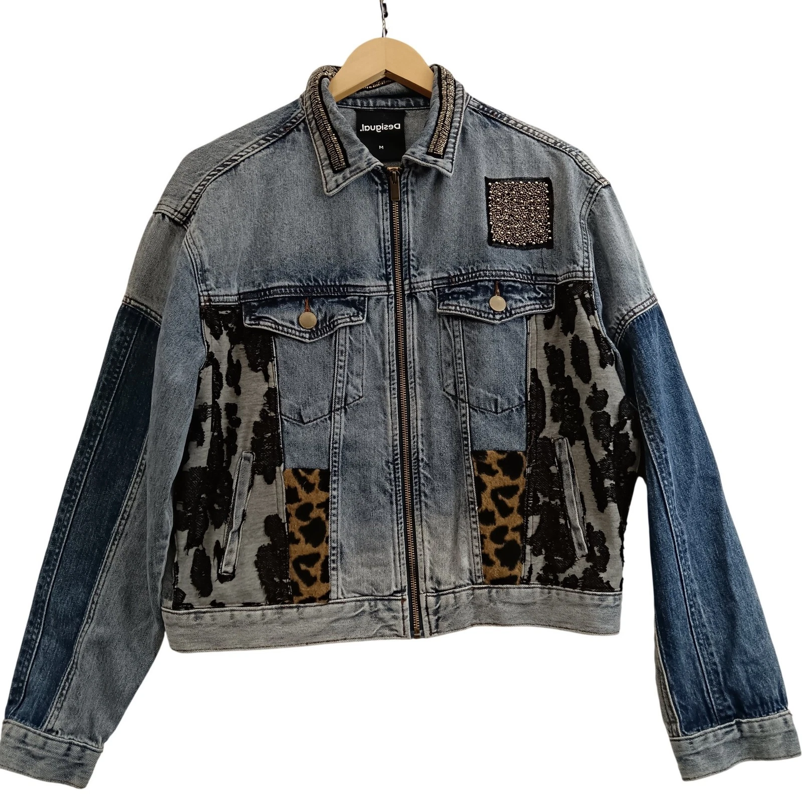 Desigual Women's Denim Jacket M Multicoloured Animal Print Embellished Preloved
Opens in a new windo