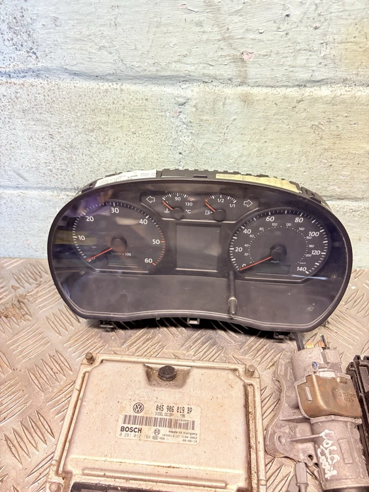 Volkswagen Polo IV 9N3 2007 Motor Diesel ECU Kit y Juego de Cerraduras 045906019BP Foto 3 de 4