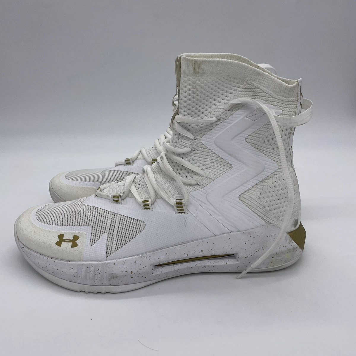 Size 11 Under Armour Highlight Ace 2.0 White Metallic Gold eBay