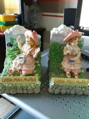 Vintage Paar schwere Little Miss Muffet Buchstützen 5 Zoll groß