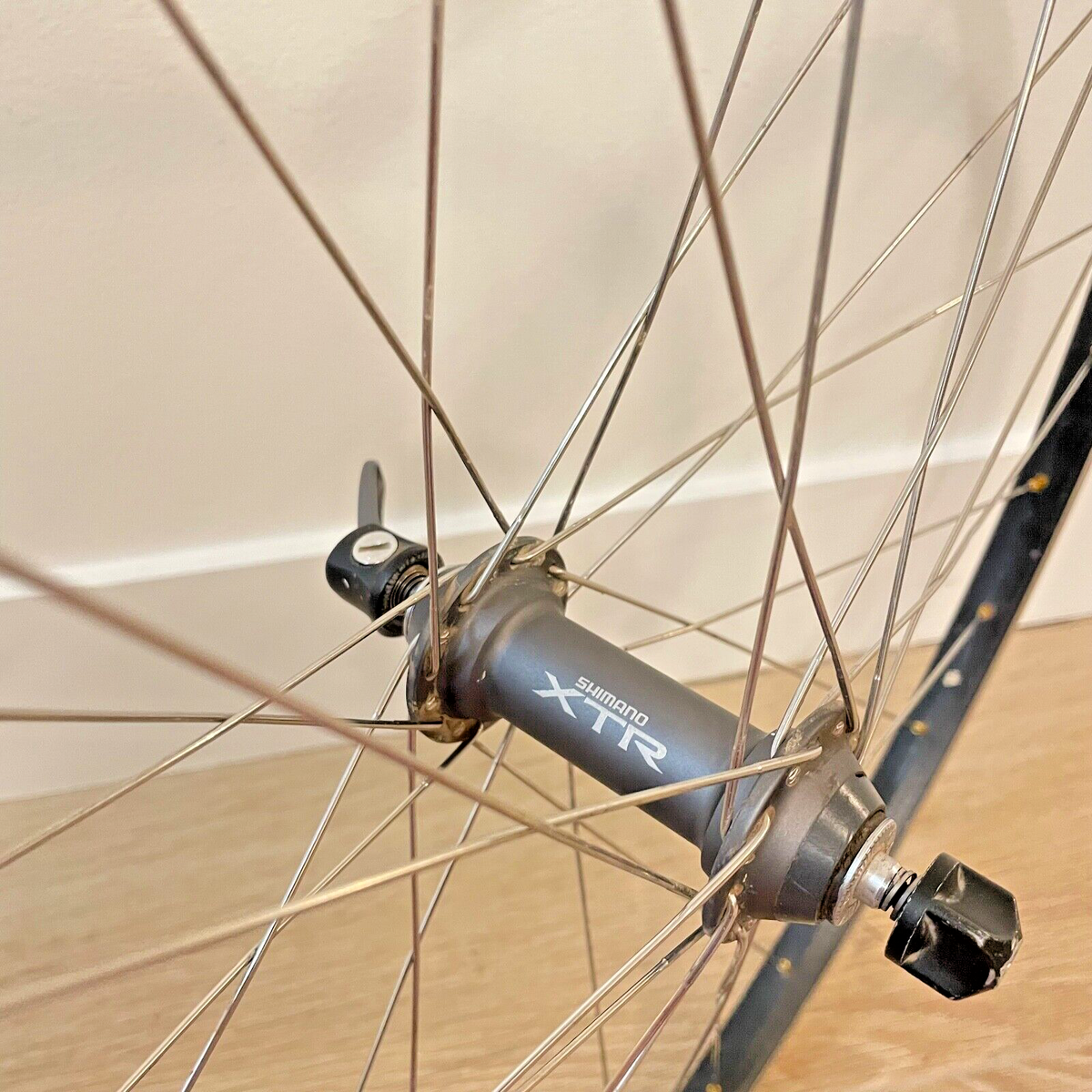 Shimano XTR Front Wheel 26 inch Breezer Backdraft Rim MTB Vintage