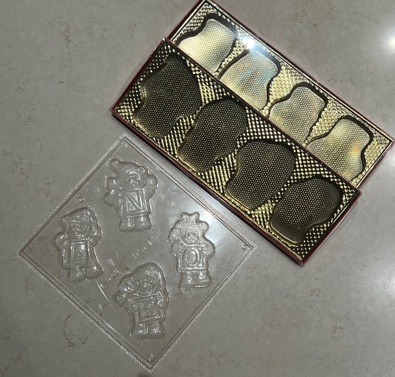 N O E L Christmas Chocolate Candy Molds, bonus - 2 boxes