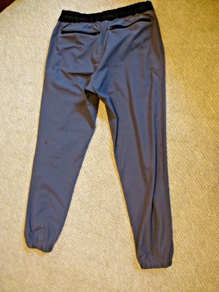 PANTALONES DE YOGA LULULEMON PARA HOMBRE FITNESS CORRER 29" ENTREPIERNA OBSIDIANA TALLA GRAN VENTA Foto 3 de 4