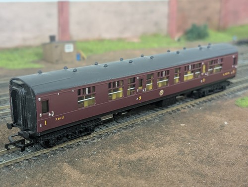 Triang LMS Reisebus 1./3. Klasse umlackiert umnummeriert 7812 | Zustand: Used