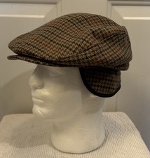 Dockers Newsboys Earflap CapMulti Color Houndstooth Design 100 Wool Mens Lrg