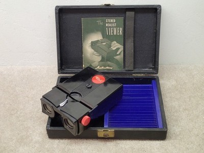 Realist Vintage ST-61 Stereo Slide Viewer Red Button with Case & Manual