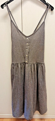   ''VERO MODA'' graues T-Shirt-TRÄGERKLEID, Größe M, verstellbare Träger - 2010er