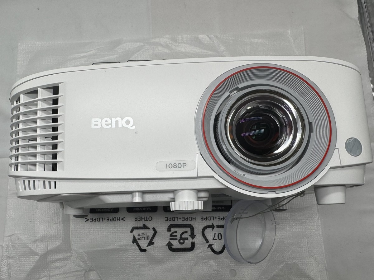 BenQ TH671ST 1080p DLP 3000lm Home Entertainment Projector BenQ TH671ST 1080p DLP 3000lm Home Entertainment Projector