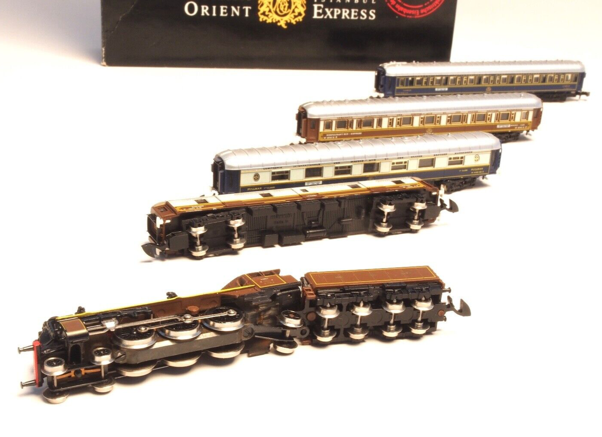 8108 Marklin Z-SCALE Orient Express Train Set 5 PÔLES MOTEUR LED