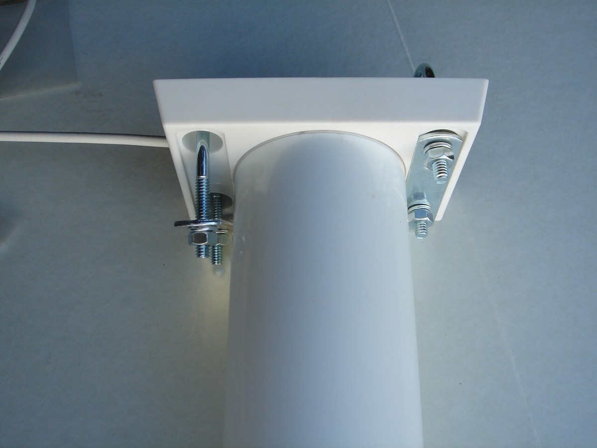 Antenna WiFi Yagi Desktop 2.4 GHz 15dBi &ndash; Cantenna Interna Simplewifi COM-2450YC